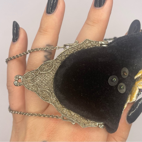 Vintage Gothic Victorian Revival Black Velvet Mini Purse / Handbag With Rosettes - Picture 5 of 11